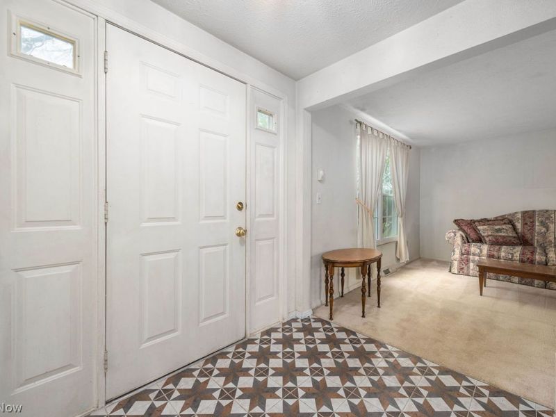 17954 Drake Road, Strongsville, OH 44136 Photo 5