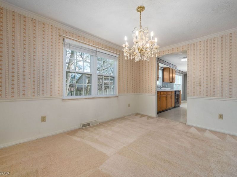 17954 Drake Road, Strongsville, OH 44136 Photo 9