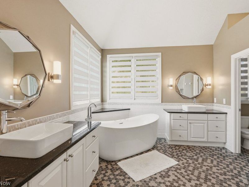 8590 Park Ridge Lane, Macedonia, OH 44056 Photo 11