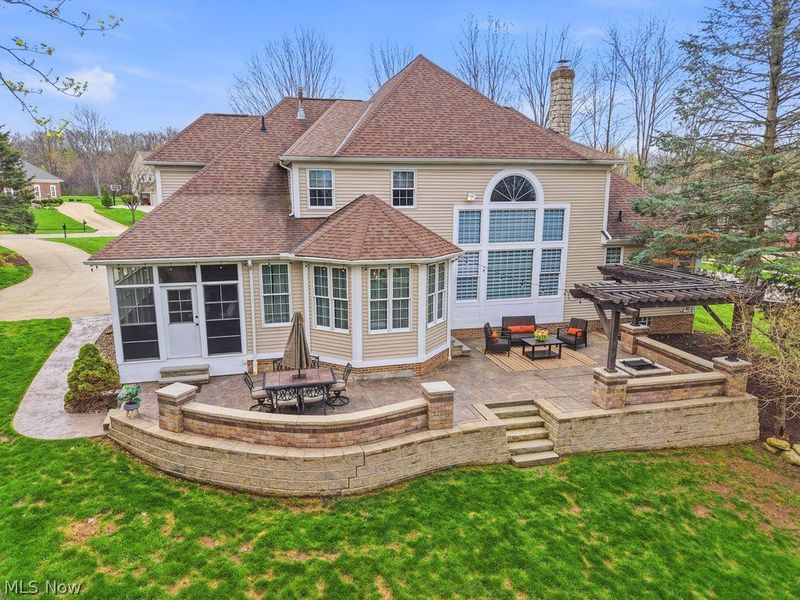 8590 Park Ridge Lane, Macedonia, OH 44056 Photo 2