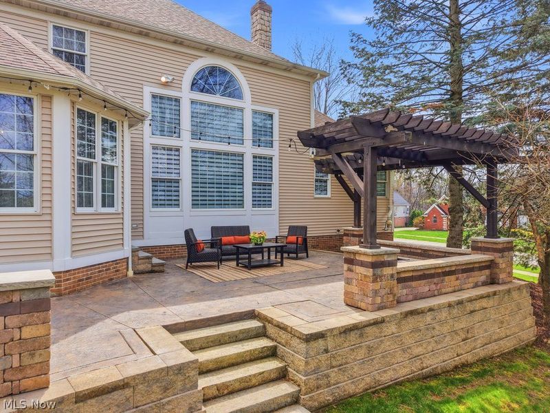 8590 Park Ridge Lane, Macedonia, OH 44056 Photo 3