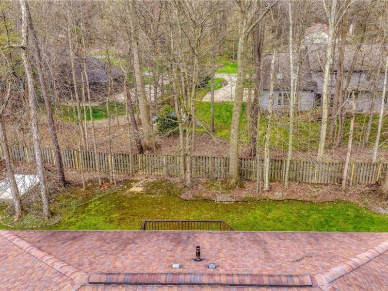 31450 Cheswick Place, Solon, OH 44139 Photo 2