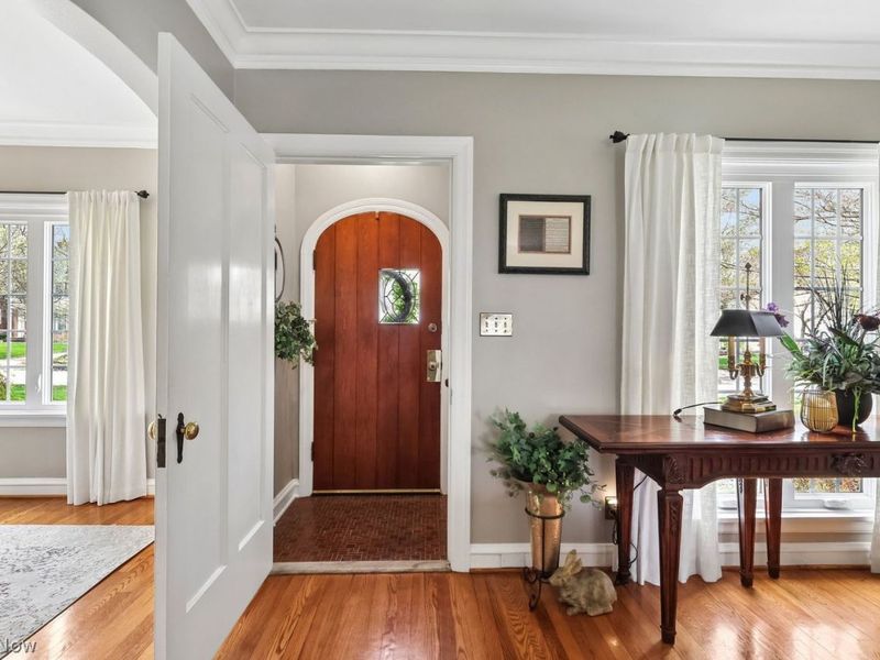 3625 Tolland Road, Shaker Heights, OH 44122 Photo 2