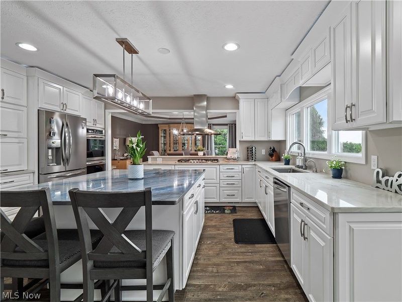 900 Rock Creek Drive, Aurora, OH 44202 Photo 14