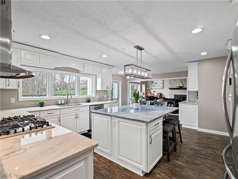 900 Rock Creek Drive, Aurora, OH 44202 Photo 18