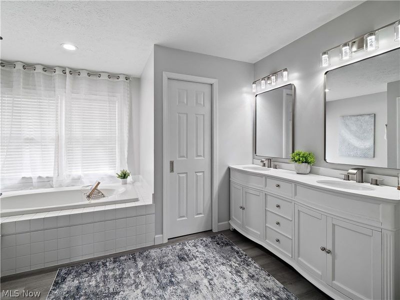 900 Rock Creek Drive, Aurora, OH 44202 Photo 27