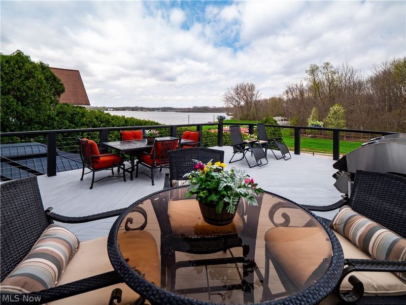 900 Rock Creek Drive, Aurora, OH 44202 Photo 6