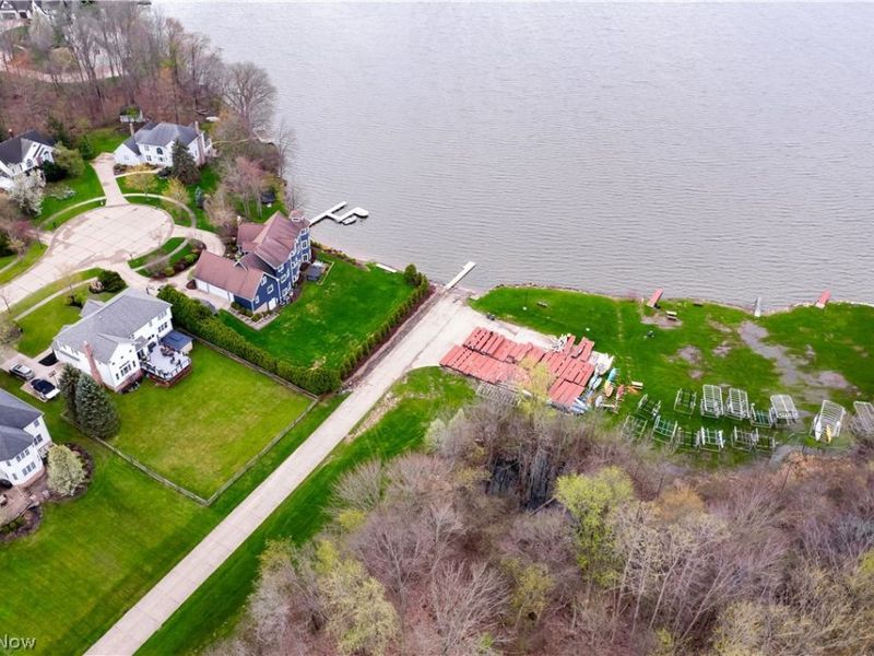 900 Rock Creek Drive, Aurora, OH 44202 Photo 9