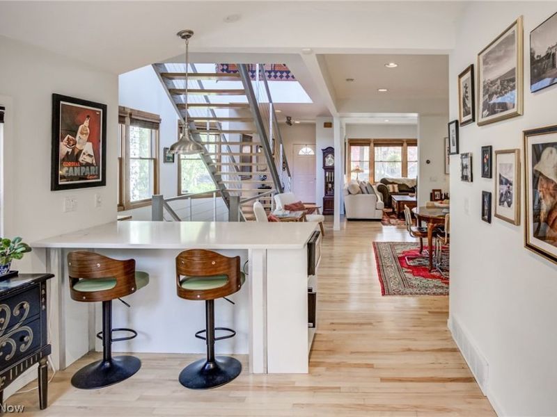 1012 Fairfield Avenue, Cleveland, OH 44113 Photo 12