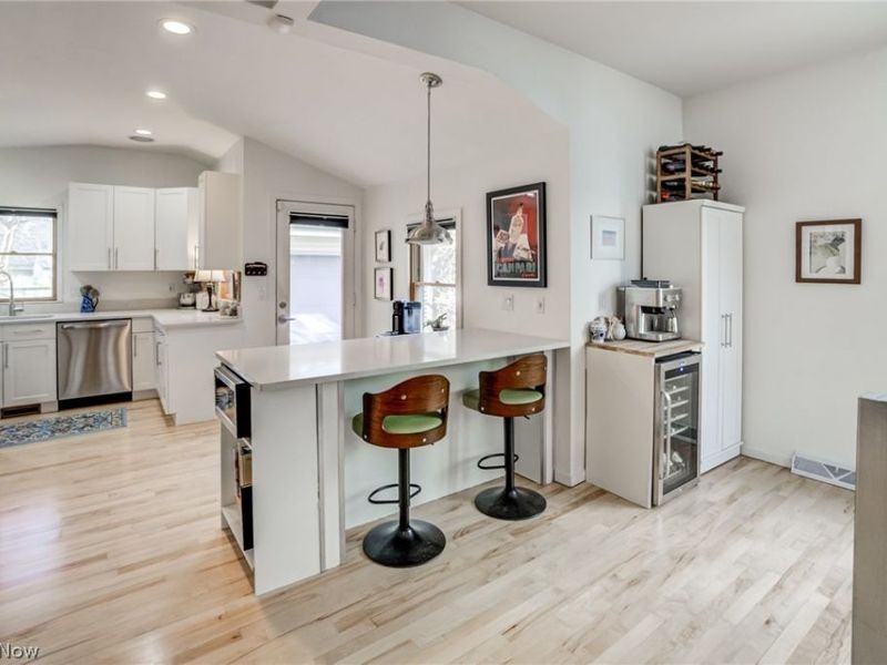 1012 Fairfield Avenue, Cleveland, OH 44113 Photo 16