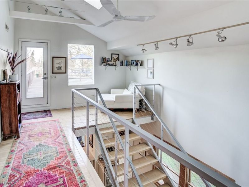 1012 Fairfield Avenue, Cleveland, OH 44113 Photo 18