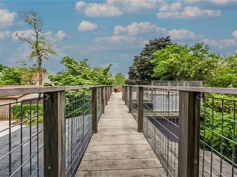 1012 Fairfield Avenue, Cleveland, OH 44113 Photo 33