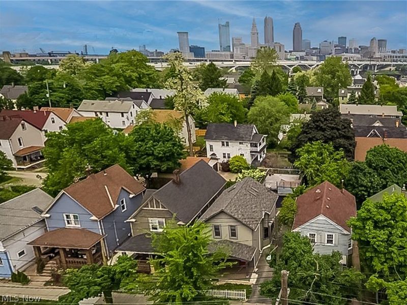 1012 Fairfield Avenue, Cleveland, OH 44113 Photo 42