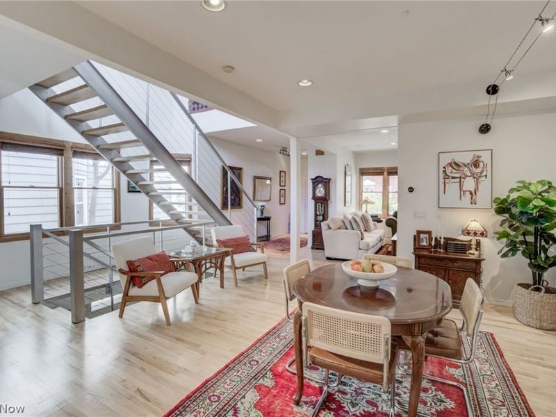 1012 Fairfield Avenue, Cleveland, OH 44113 Photo 6