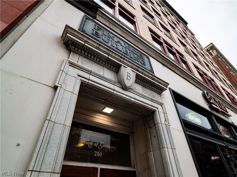 750 Prospect Avenue E, Unit 605, Cleveland, OH 44115 Photo 2