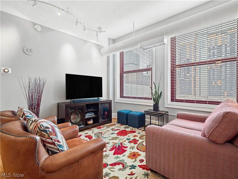 750 Prospect Avenue E, Unit 605, Cleveland, OH 44115 Photo 4