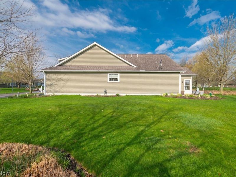 2100 Hathaway Court, Avon, OH 44011 Photo 5