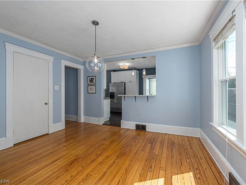 1355 Kenilworth Avenue, Lakewood, OH 44107 Photo 12