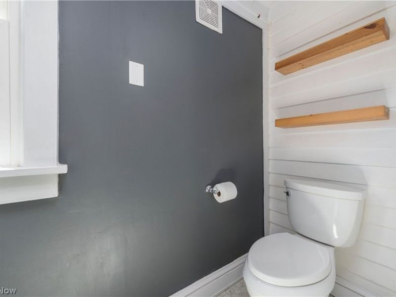 1355 Kenilworth Avenue, Lakewood, OH 44107 Photo 25