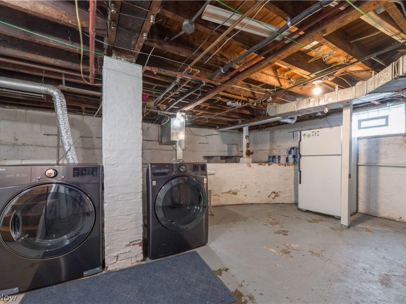 1355 Kenilworth Avenue, Lakewood, OH 44107 Photo 36