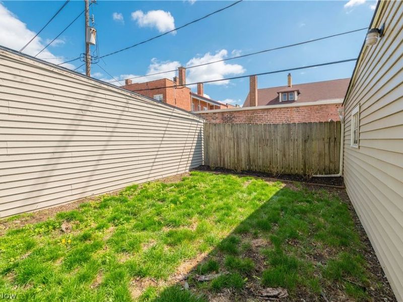 1355 Kenilworth Avenue, Lakewood, OH 44107 Photo 39