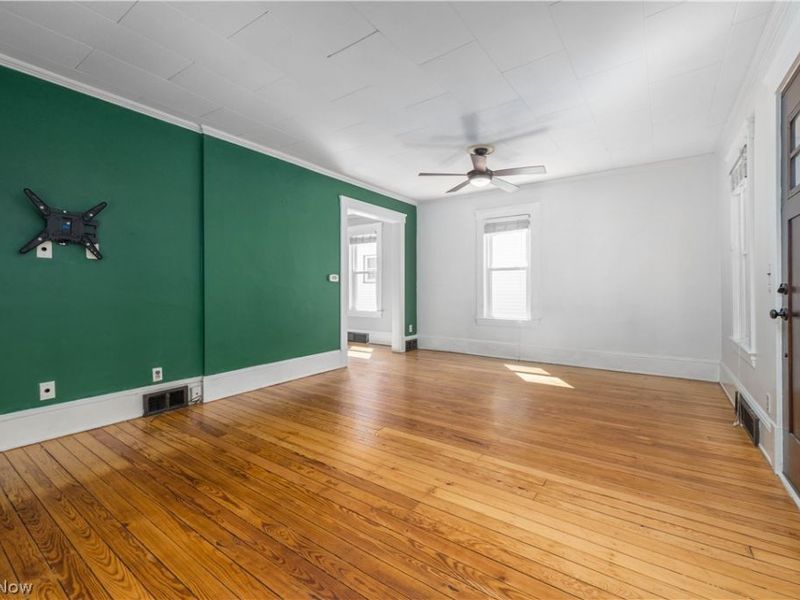 1355 Kenilworth Avenue, Lakewood, OH 44107 Photo 9