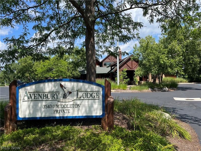 2438 Halifax Court, Avon, OH 44011 Photo 6