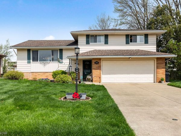 12004 Denver Drive , Parma, OH 44130