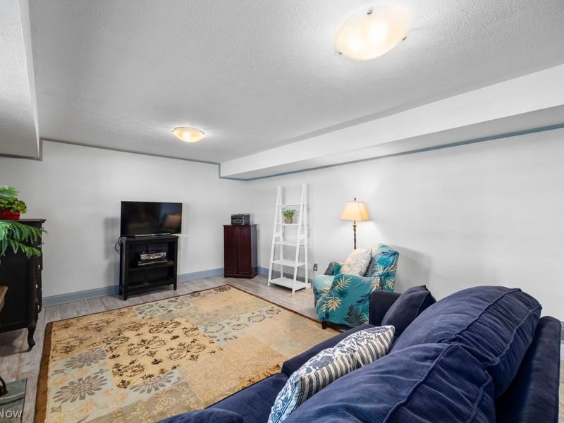 12004 Denver Drive, Parma, OH 44130 Photo 20