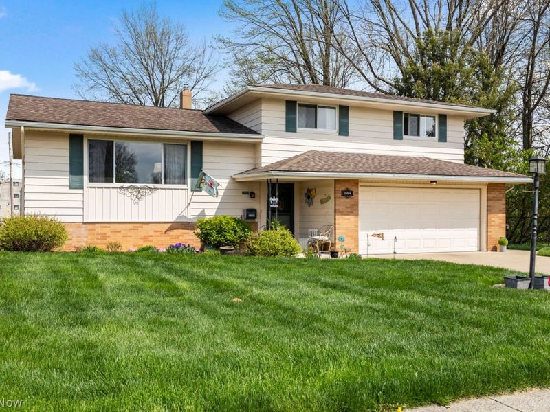 12004 Denver Drive, Parma, OH 44130 Photo 3