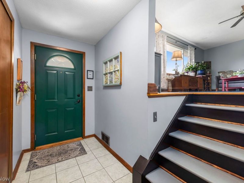 12004 Denver Drive, Parma, OH 44130 Photo 4