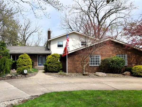 26025 Shaker Boulevard , Beachwood, OH 44122