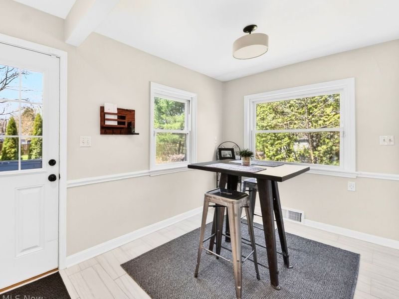 2385 Ridgewood Road, Akron, OH 44313 Photo 16