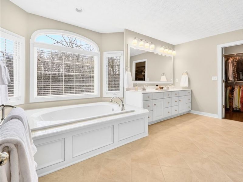 4530 Swan Lake Drive, Copley, OH 44321 Photo 28