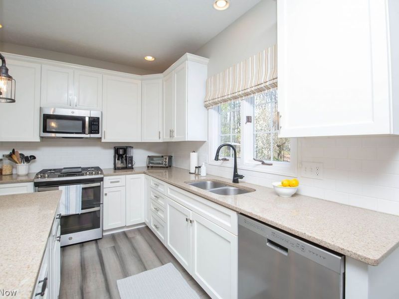 715 Lake Trail, Aurora, OH 44202 Photo 18