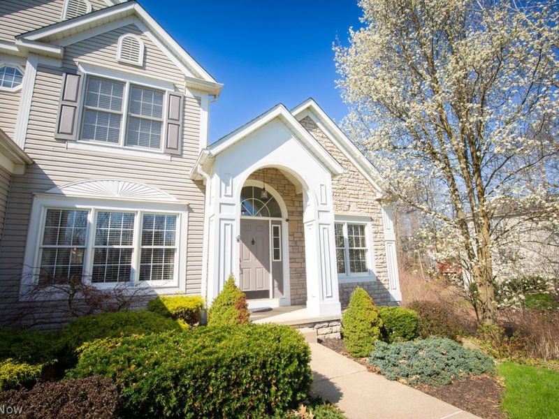 715 Lake Trail, Aurora, OH 44202 Photo 3