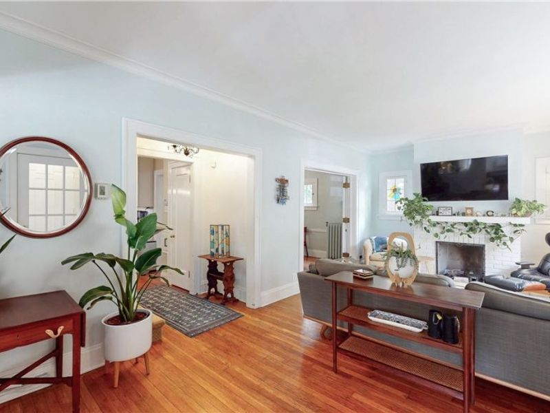 3317 E Monmouth Road, Cleveland Heights, OH 44118 Photo 2