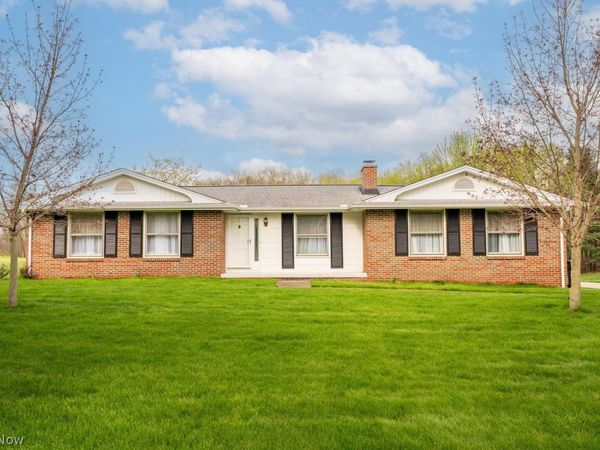 4184 Dartmouth Avenue NW, Massillon, OH 44646