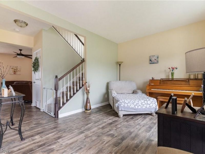 3627 Lake Center Street NW, Uniontown, OH 44685 Photo 4