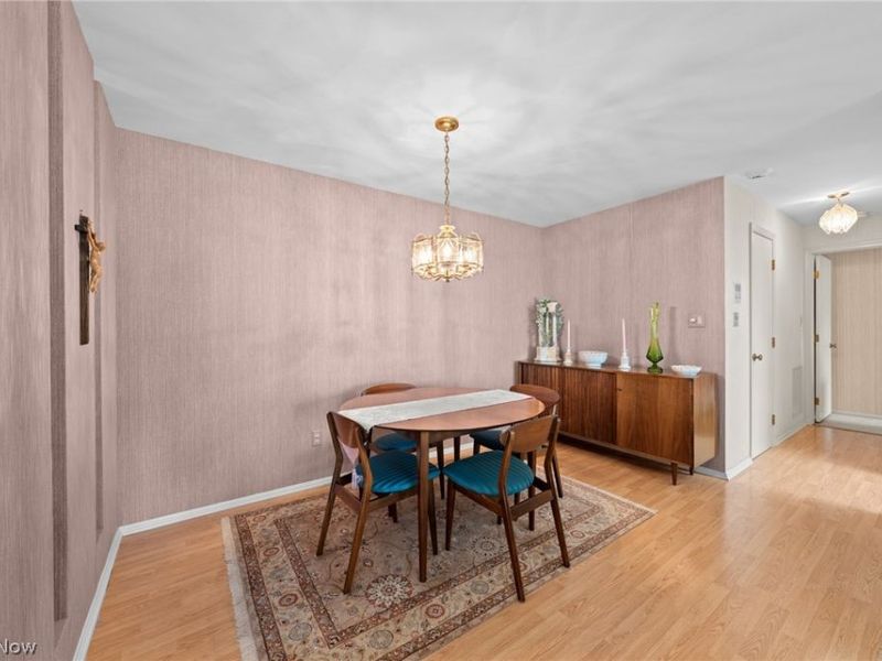 25805 Fairmount Boulevard, Unit 304, Beachwood, OH 44122 Photo 12