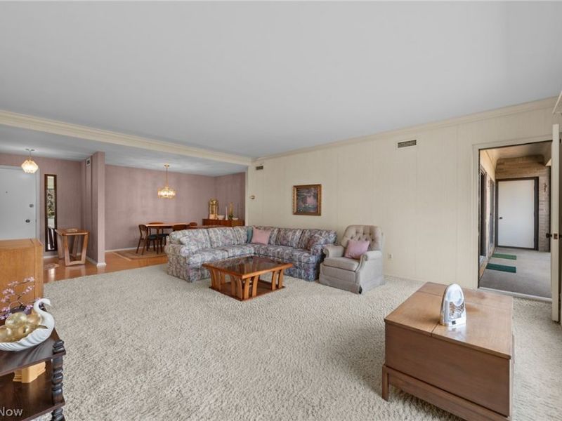 25805 Fairmount Boulevard, Unit 304, Beachwood, OH 44122 Photo 16