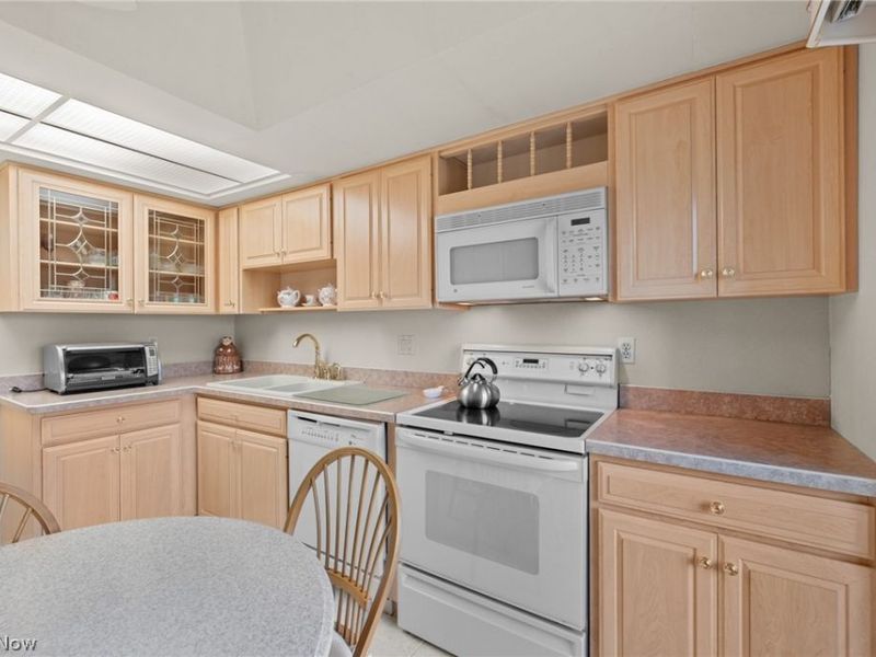 25805 Fairmount Boulevard, Unit 304, Beachwood, OH 44122 Photo 20