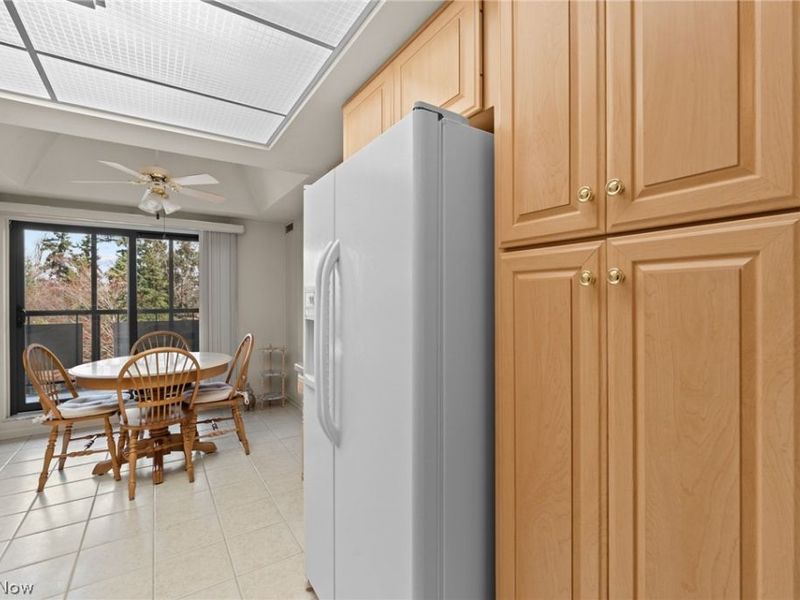 25805 Fairmount Boulevard, Unit 304, Beachwood, OH 44122 Photo 23