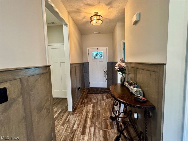 658 Apple Ridge Drive, Elyria, OH 44035 Photo 12