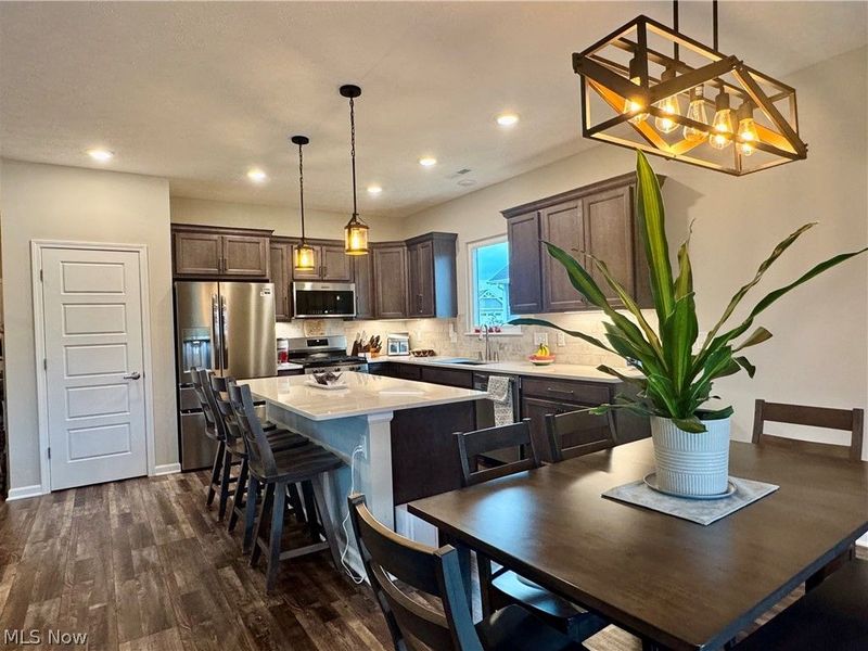 658 Apple Ridge Drive, Elyria, OH 44035 Photo 23