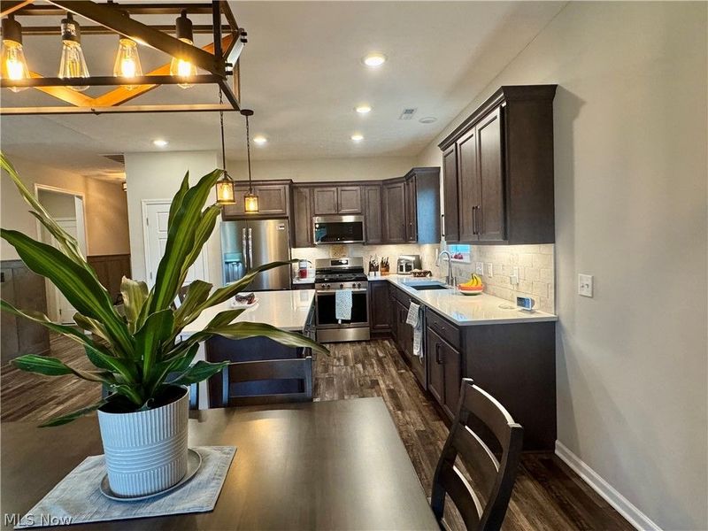 658 Apple Ridge Drive, Elyria, OH 44035 Photo 24