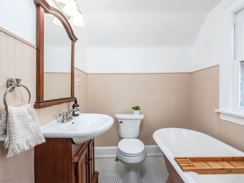 4291 W 196th Street, Fairview Park, OH 44126 Photo 22