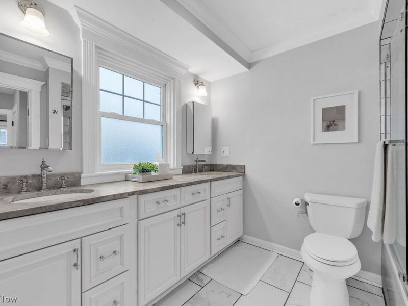 1055 Cliffdale Avenue, Lakewood, OH 44107 Photo 25