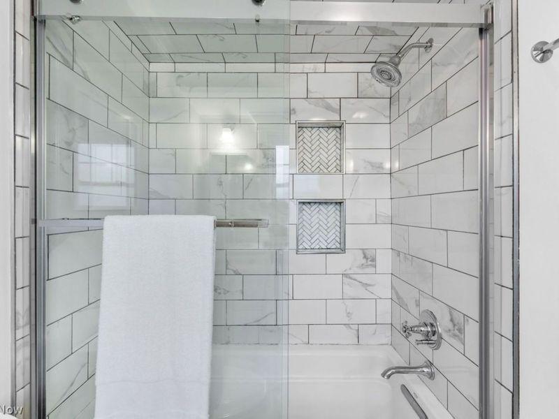 1055 Cliffdale Avenue, Lakewood, OH 44107 Photo 26