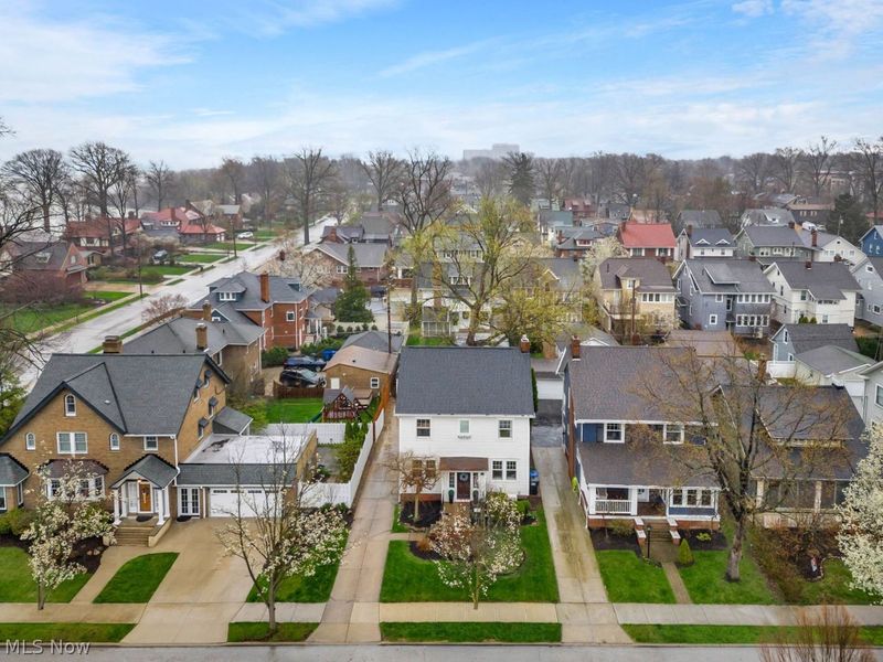 1055 Cliffdale Avenue, Lakewood, OH 44107 Photo 4